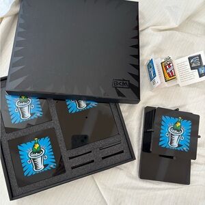 Burton Morris champagne NWT Coaster Set designer pop art